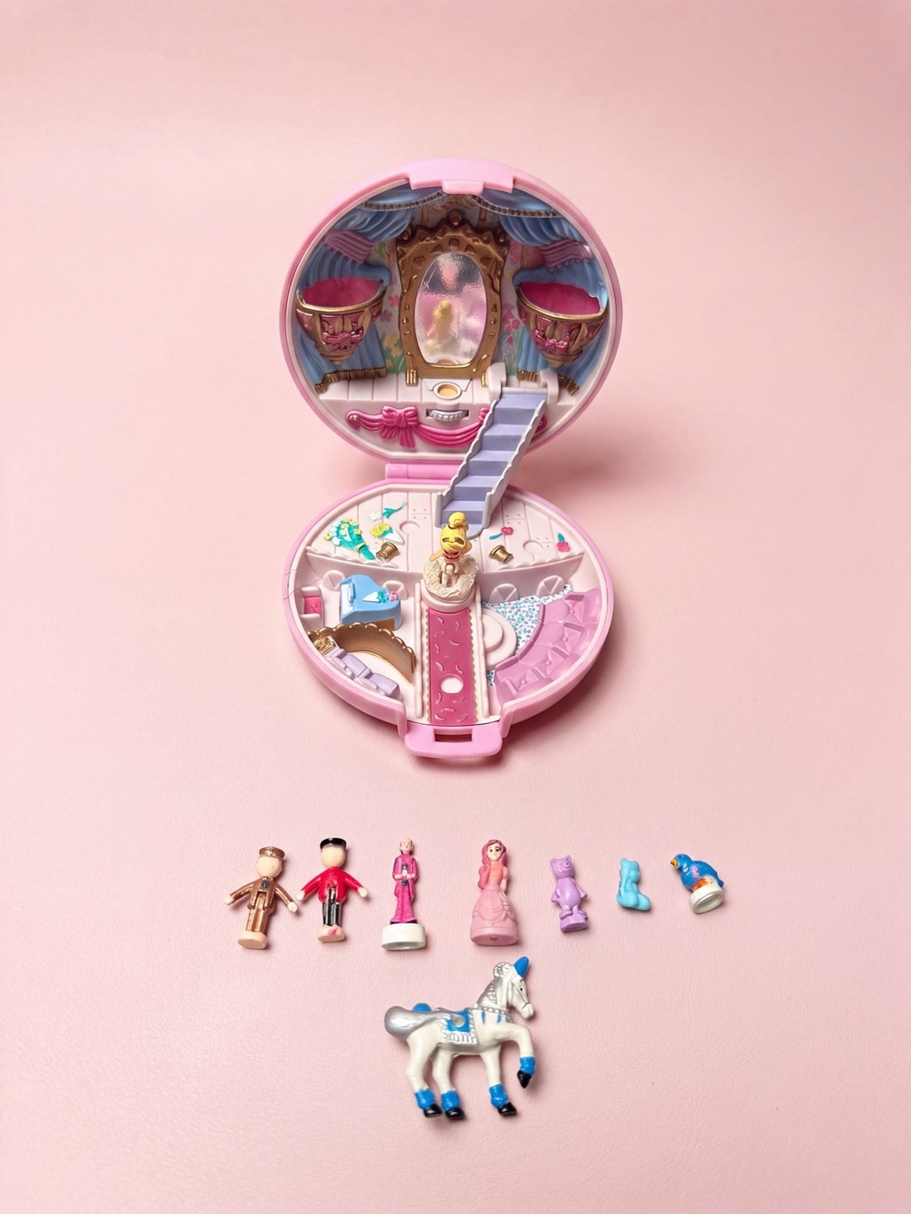 🩷 Polly Pocket Ballerina Grand Ballet 1993
Purple Flower Compact🩷